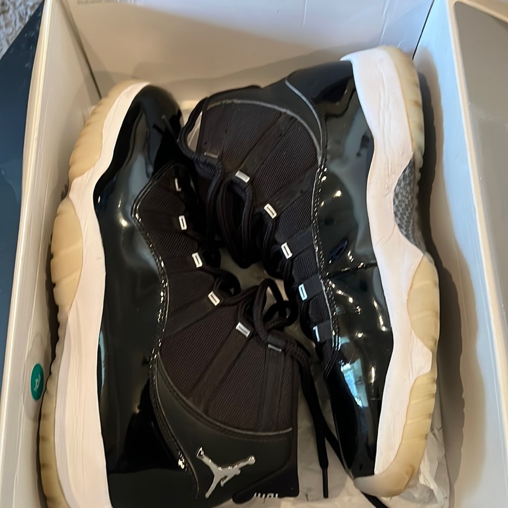 Air Jordan 11 Retro